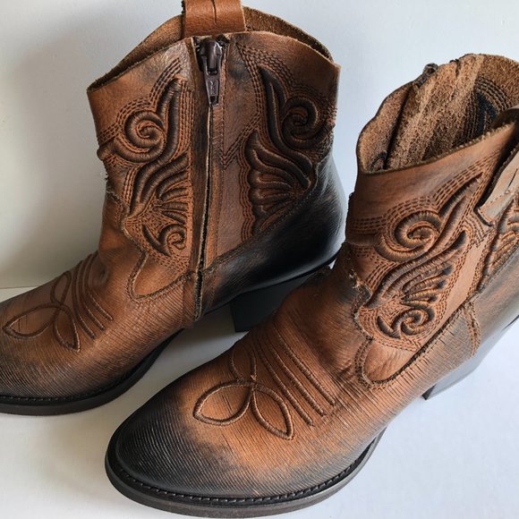 MARCO NEW Italian leather boots in western style. - Picture 2 of 13